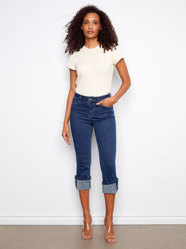 Stylish jeans with a slim fit, perfect for any occasion. Crafted from stretch denim fabric for comfort and flexibility by Charlie B.