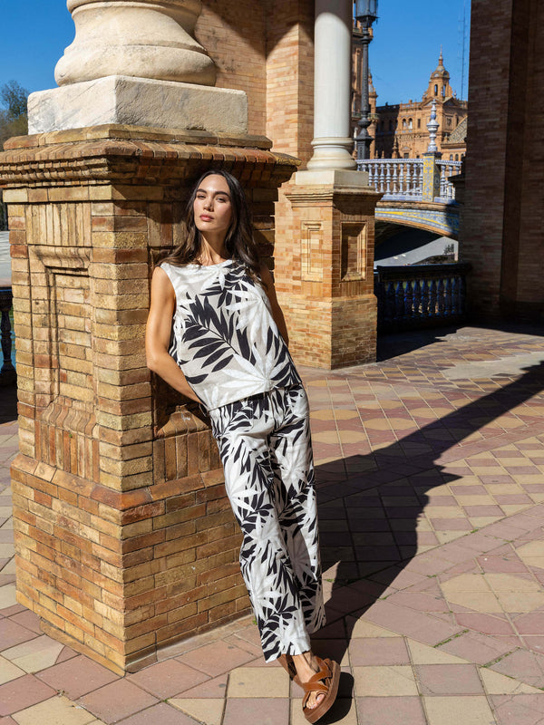 Printed Linen Blend Blouse With Back Button Detail - Leaflet