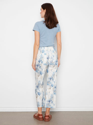 Crafted from a stretch linen blend, these pants ensure all-day comfort while maintaining an effortlessly chic look by Charlie B.