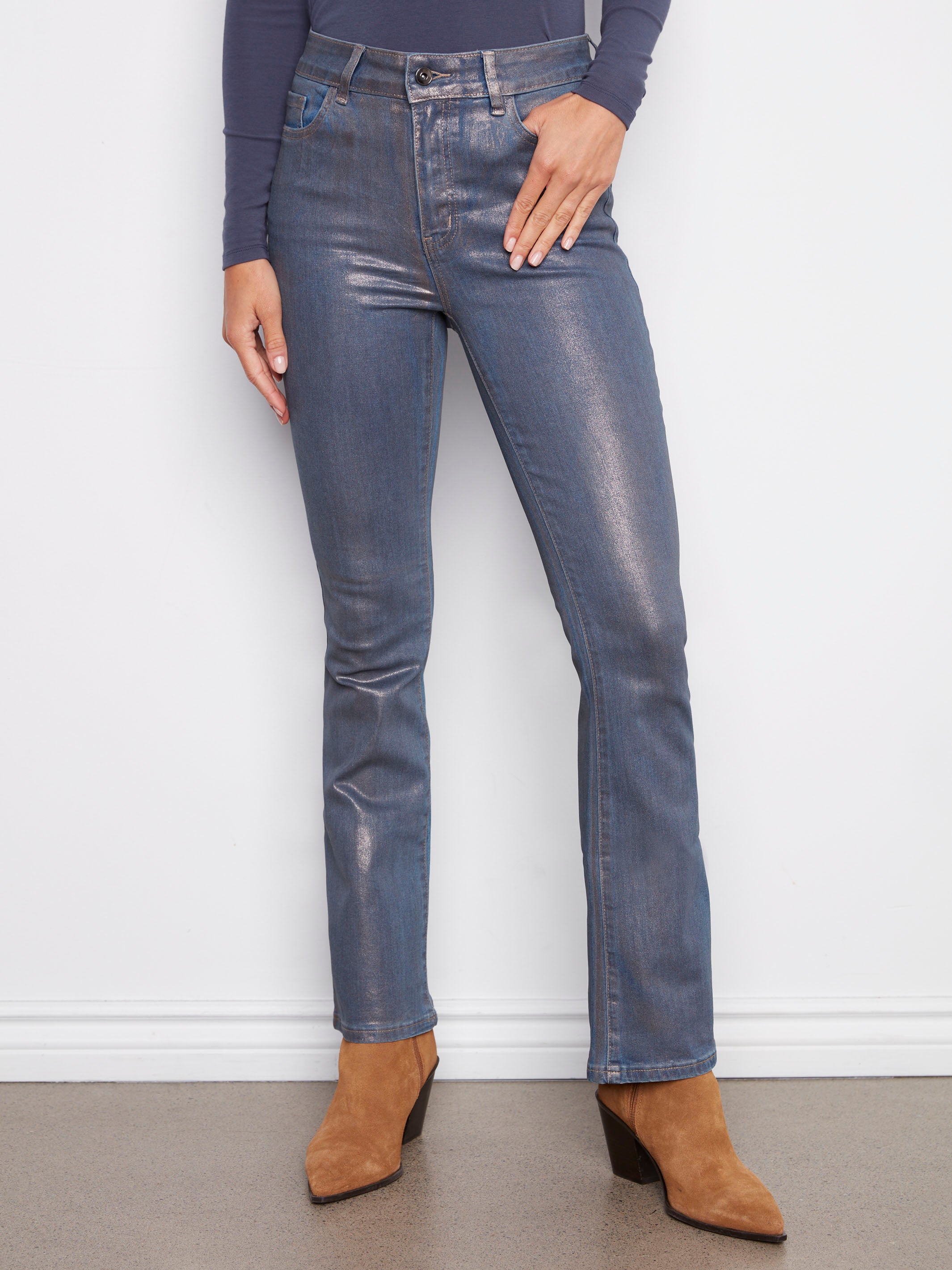 These long-length Roseblue jeans feature a metallic foil finish, adding a touch of glamour by Charlie B.