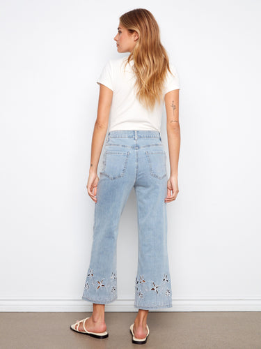 Designed with 5 pockets, these jeans offer practicality and style in one comfortable package by Charlie B.