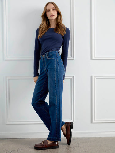 These jeans feature stretch denim fabric, ensuring comfort and flexibility by Charlie B.