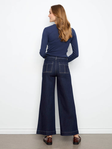 Designed with a button closure, these jeans combine classic elements with contemporary fashion by Charlie B.