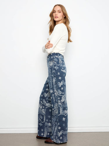 Crafted from premium stretch twill fabric, these pants ensure comfort and style throughout the day. Designed by Charlie B.