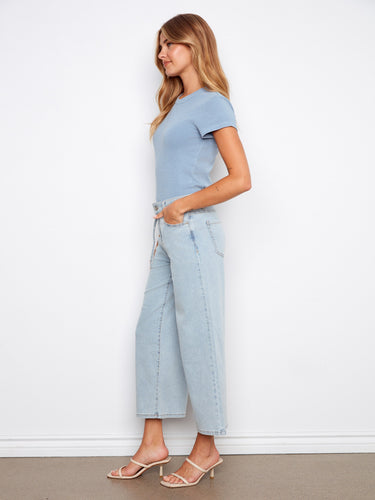 These cropped wide-leg jeans are designed for modern elegance and everyday wearability. Elevate your wardrobe with Charlie B.