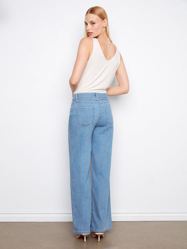 Designed with a regular rise, these jeans offer classic comfort and style that never goes out of fashion. By Charlie B.