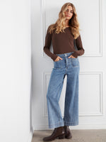 Cropped Patch Pocket Wide Leg Jeans - Medium Blue