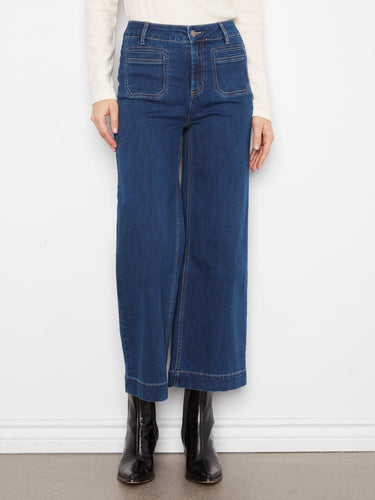 With their regular rise, these jeans offer classic style paired with contemporary flair for any wardrobe. By Charlie B.