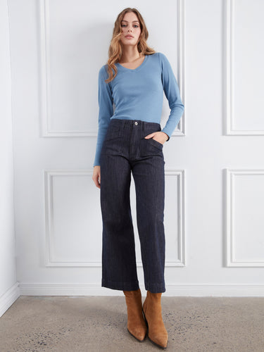 Elegant wide leg jeans crafted from stretch denim for ultimate comfort and chic appeal. By Charlie B.