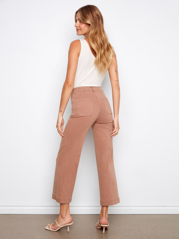 The cropped length of these pants makes them ideal for showcasing your favorite footwear in any season. By Charlie B.