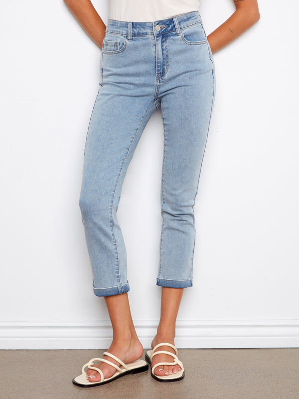 Cropped light blue jeans crafted with stretch denim for comfort and a sleek look by Charlie B.