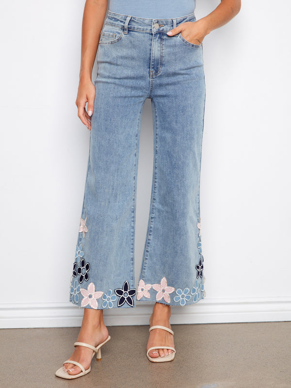 Crafted in stretch denim, these jeans offer comfort and flexibility while maintaining their chic style. Ideal for all-day wear by Charlie B.