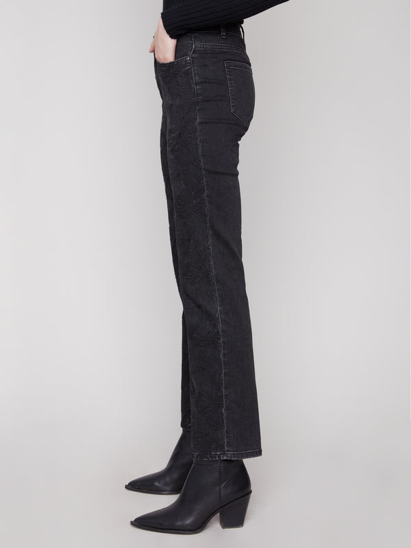 These jeans offer a chic straight fit in charcoal, highlighted by the tonal embroidery pattern by Charlie B.
