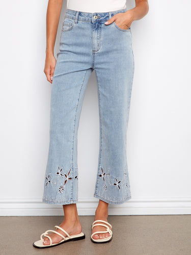Experience regular rise fit that ensures comfort and style all day long with these versatile stretch denim jeans by Charlie B.