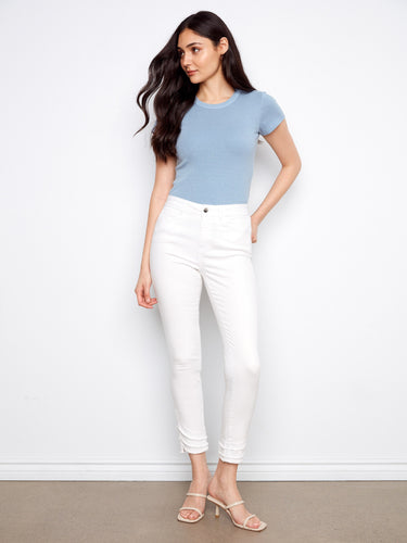 Made from stretch twill fabric, these pants ensure flexibility and comfort throughout the day. Fashioned by Charlie B.