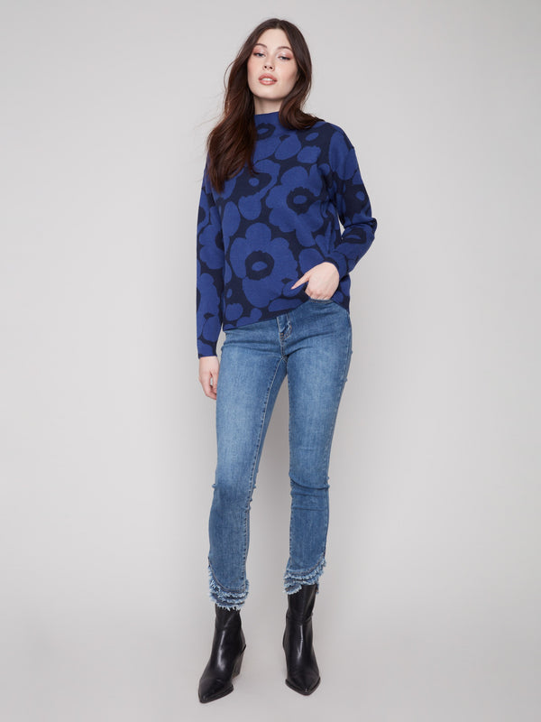Floral-patterned jacquard sweater in blue aura with a chic slim fit by Charlie B.