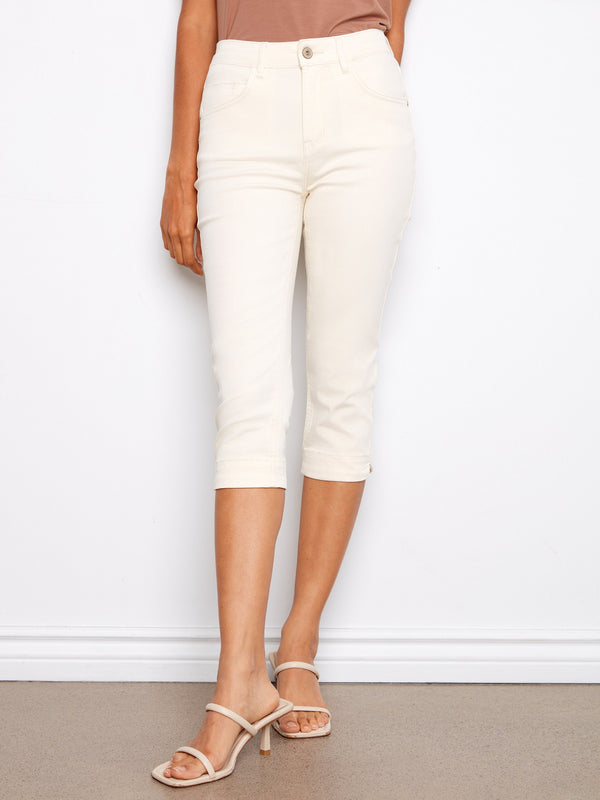 Knee-length pants with a regular rise, designed for both comfort and elegance in everyday wear by Charlie B.
