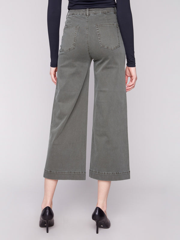 Regular rise spruce cropped pants with convenient back pockets for added style by Charlie B.