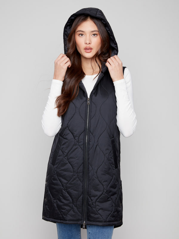 Stylish vest in black with a chic hooded design, perfect for versatile layering by Charlie B.