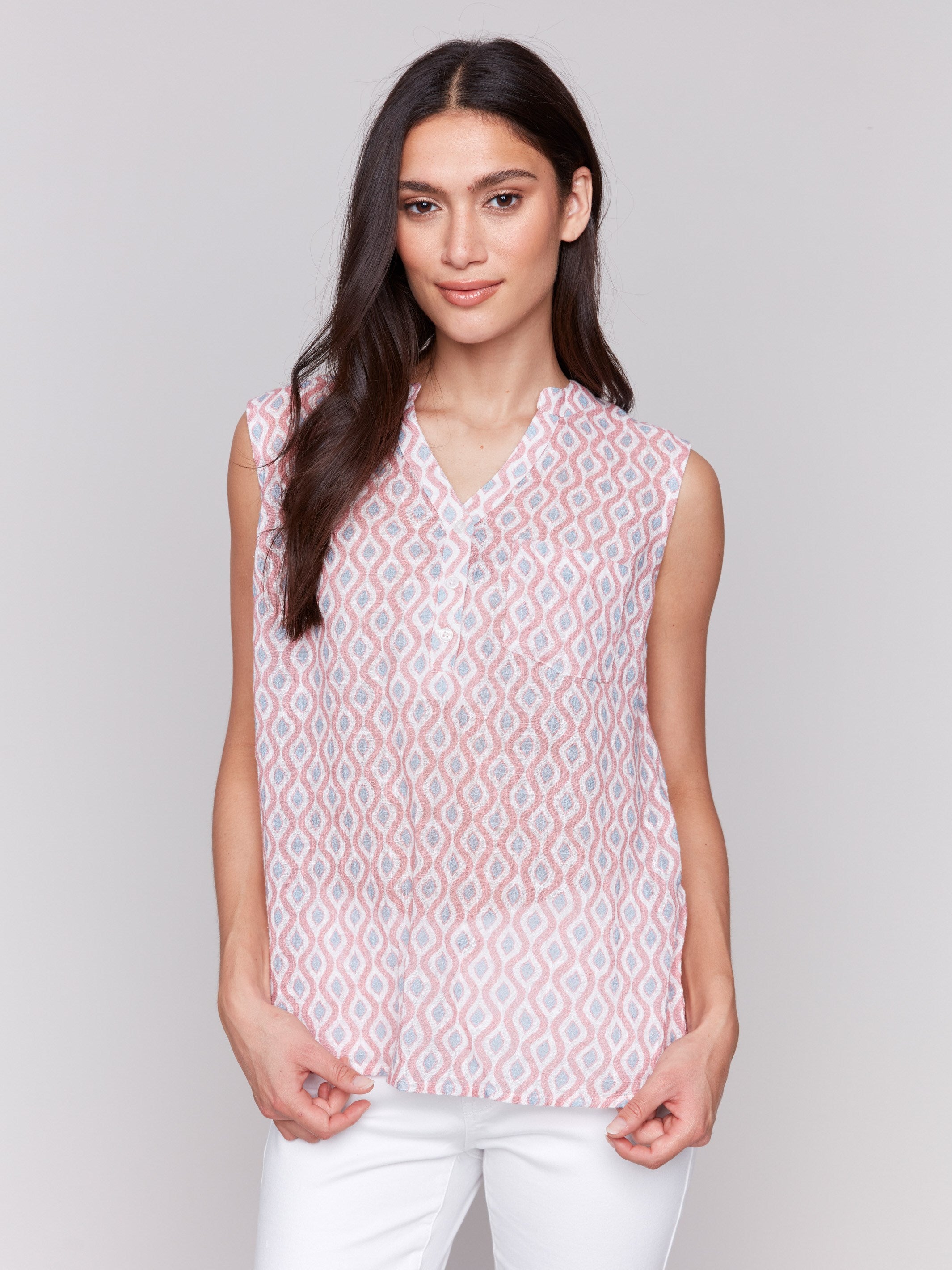 V-neck cotton gauze top with geometric pattern and a stylish design by Charlie B.