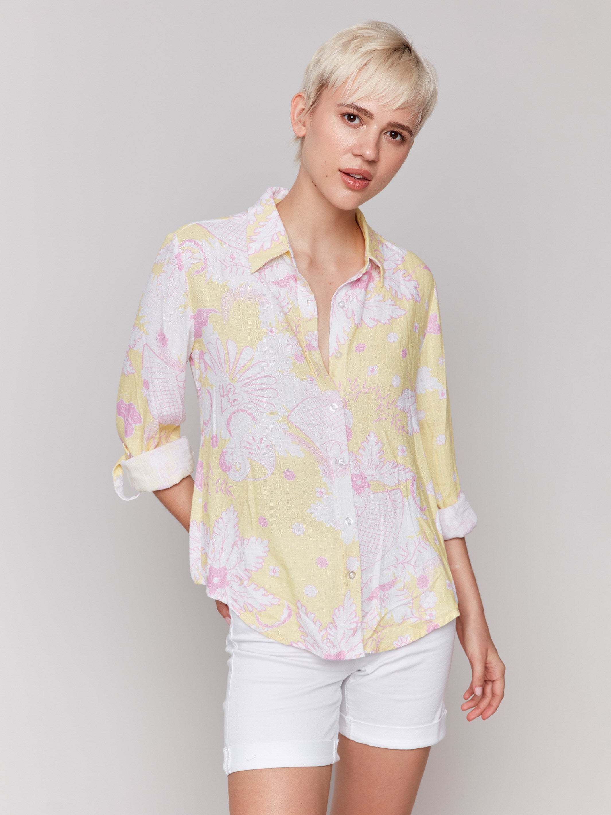 Yellow shirt with a classic shirt collar by Charlie B.