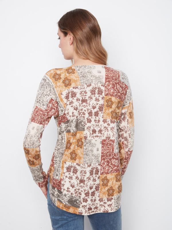 Printed Rounded Hem Sweater - Quilt