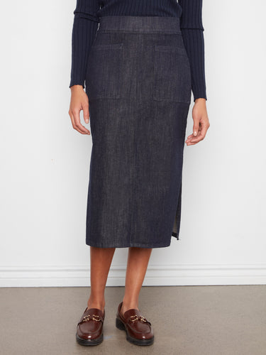 Stretch denim skirt in deep blue with side slits and a comfortable fit, by Charlie B.