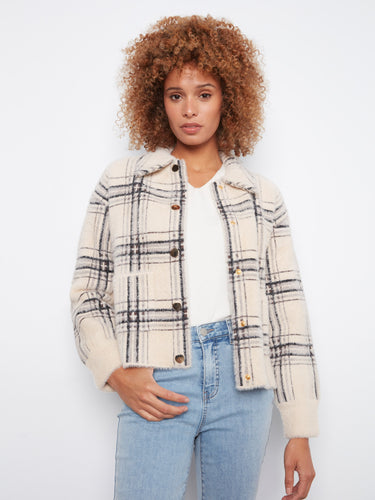 Chic plaid jacket with snap-button closure, offering a stylish and functional design. Perfect for versatile wear by Charlie B.