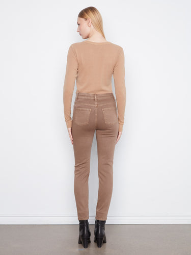 Crafted from stretch twill fabric, these pants offer comfort and style effortlessly combined by Charlie B.