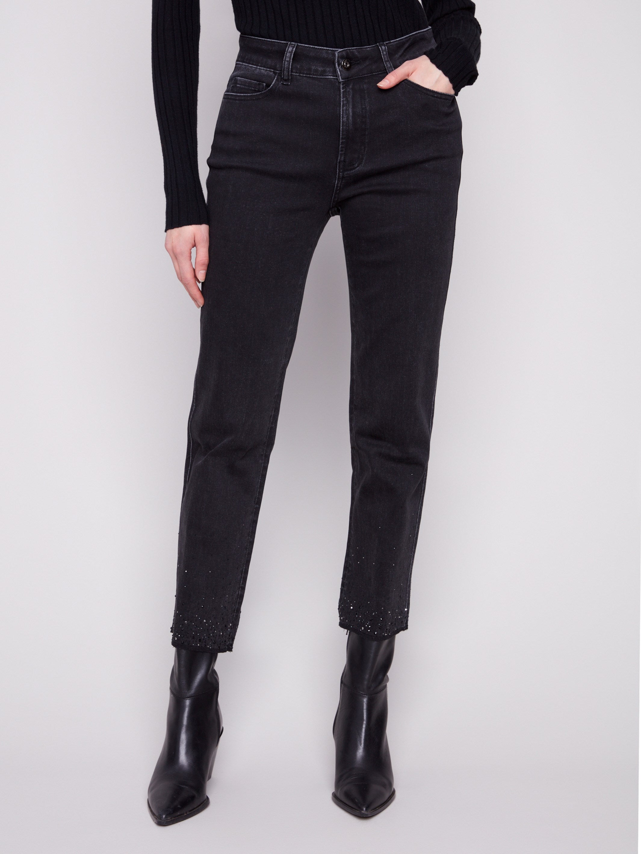 These jeans are designed in stretch denim with a five-pocket layout, adding comfort and style by Charlie B.