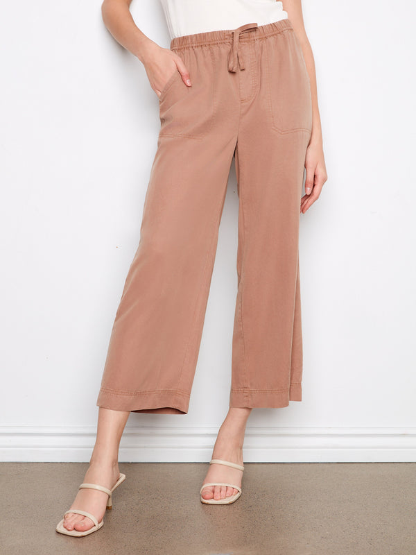 Crafted with a cropped length, these pants provide an easy, breezy feel perfect for warmer days. By Charlie B.