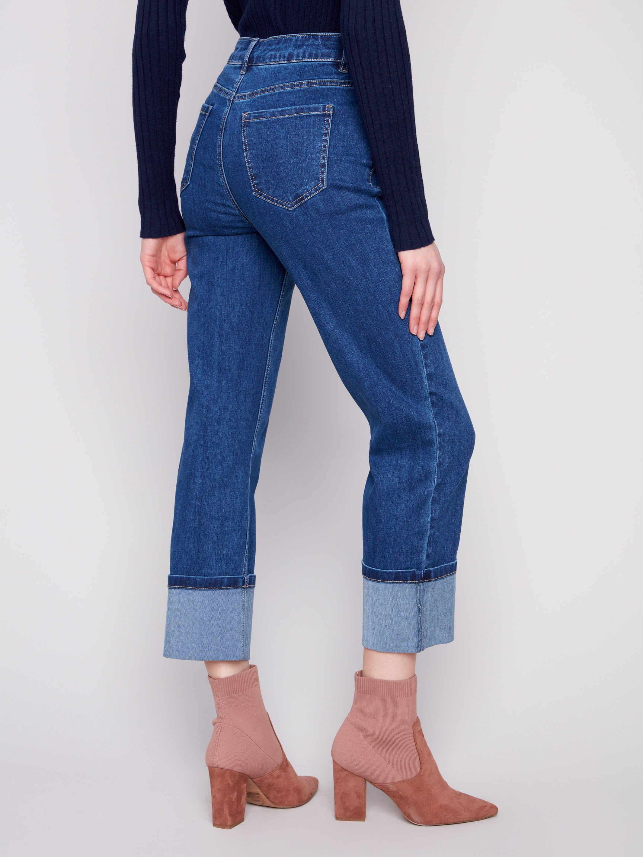 Regular rise indigo jeans with wide cuffs, offering a chic five-pocket style by Charlie B.