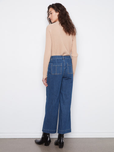 Regular rise design ensures a flattering fit on these versatile jeans. A must-have addition to your wardrobe by Charlie B.