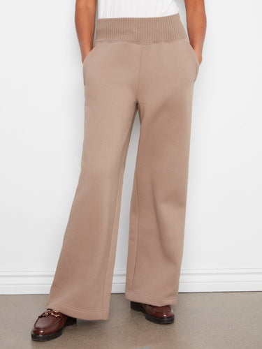 Enjoy the full length of these pants that provide an elegant and elongated silhouette. Designed by Charlie B.